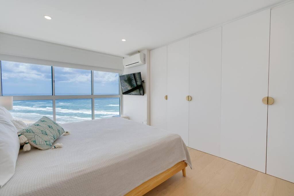 Exceptional 2-Br Oceanfront In Heart Of Gold Coast Leilighet Eksteriør bilde